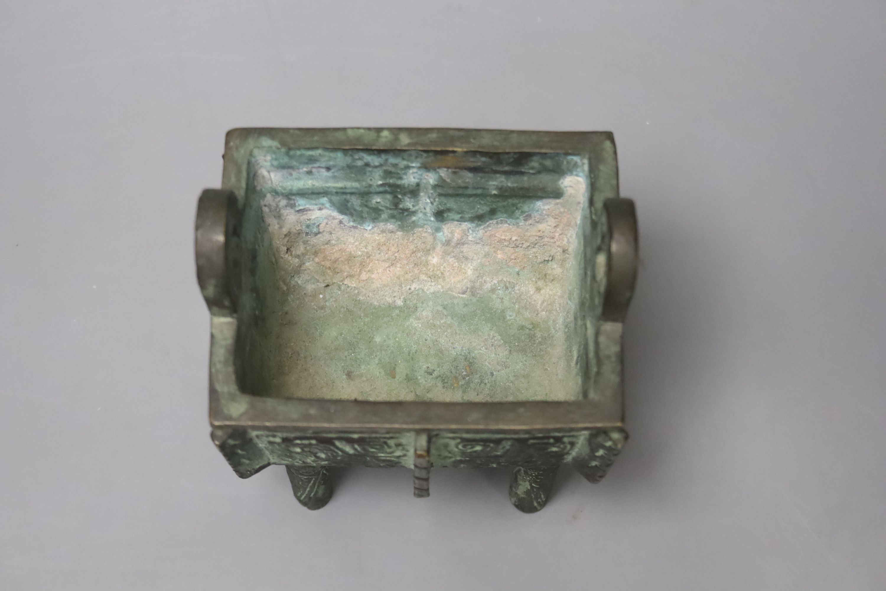 A Chinese archaistic bronze ritual food vessel, 12cm wide 9cm deep height 15cm